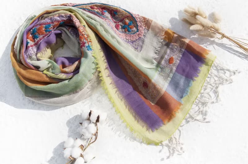 手織圍巾 刺繡羊毛披肩/針織圍巾/刺繡圍巾/羊絨披巾/喀什米爾Cashmere 聖誕節禮物 交換禮物 母親節 父親節-花