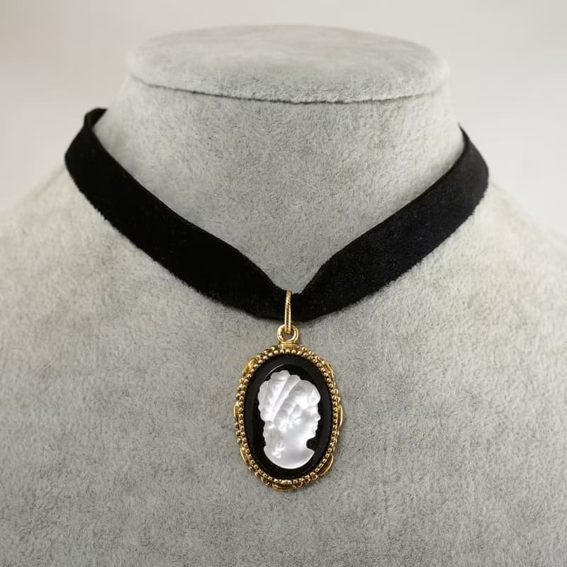 White Black Lady Girl Vintage Glass Cameo Golden Black Velvet Choker Necklace