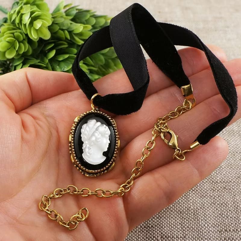 White Black Lady Girl Vintage Glass Cameo Golden Black Velvet Choker Necklace