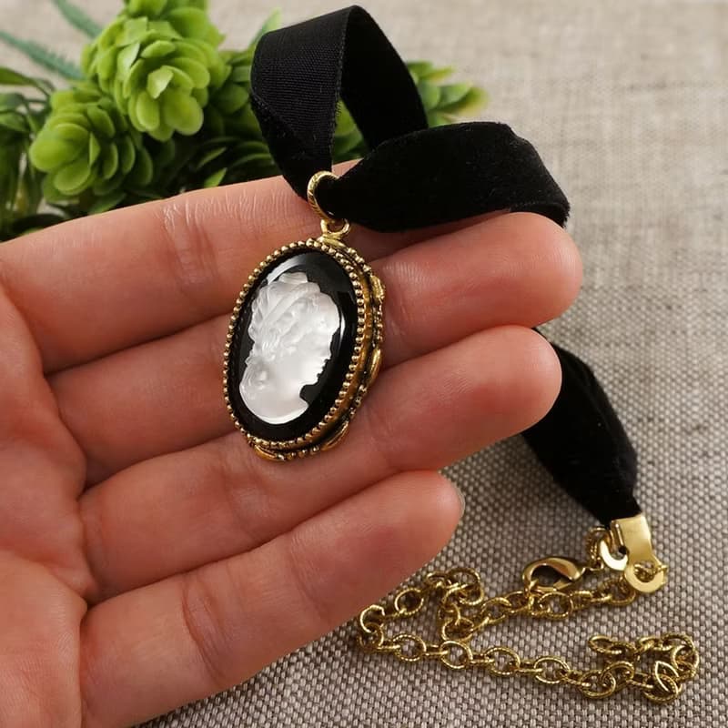 White Black Lady Girl Vintage Glass Cameo Golden Black Velvet Choker Necklace