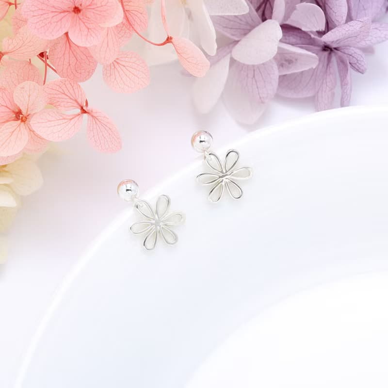 【Angel & Me】可愛 小雛菊 花朵 s925 純銀 一對 耳環 耳夾 禮物