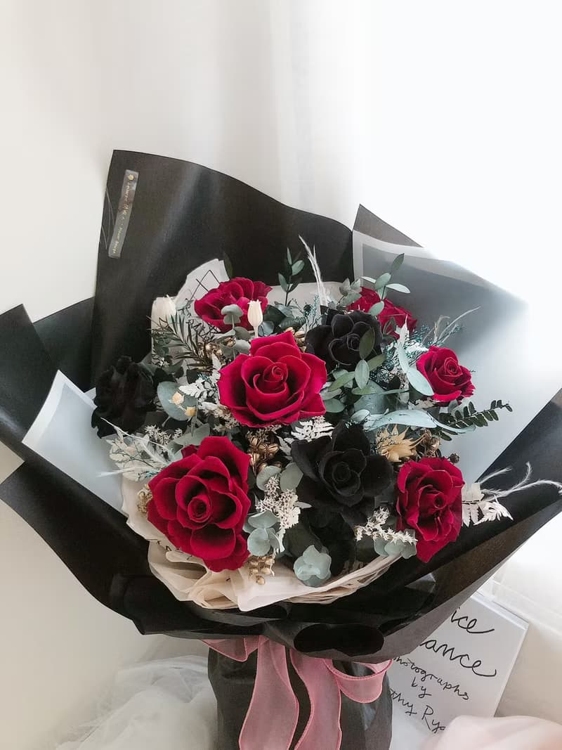 經典紅玫瑰9朵永生玫瑰花束 黑玫瑰永生花束 紅黑玫瑰花永生花