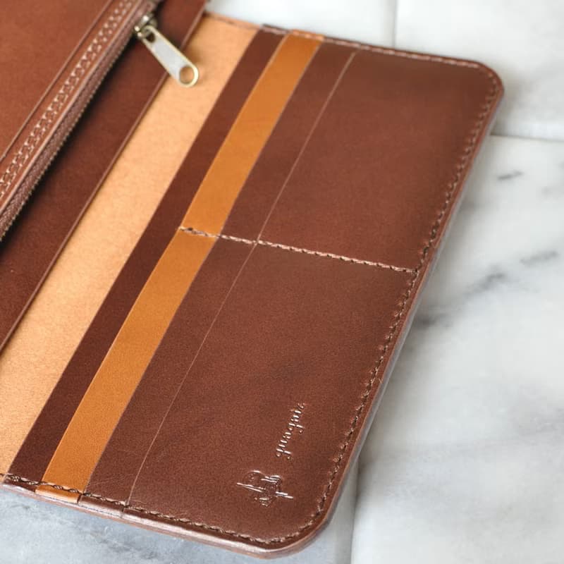 シンプルな長財布A　No.10　ブッテーロ