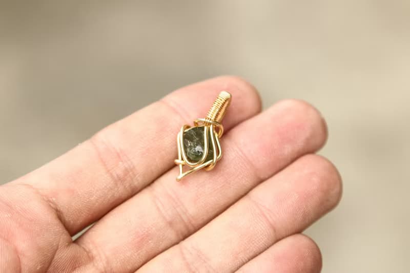 【水晶系列】綠透輝石 箭頭形 銅纏繞墜飾 送禮 交換禮物 _ 2