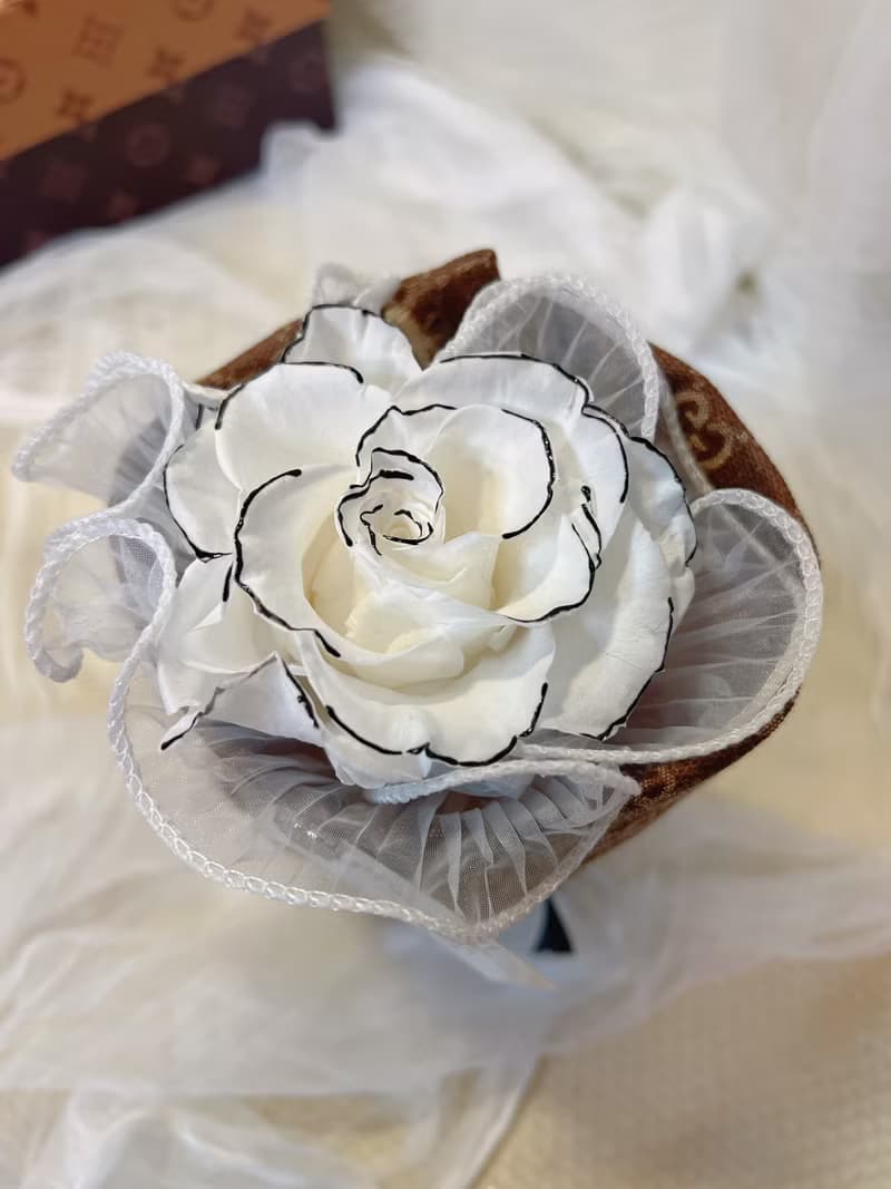 小香風永生花花束 情人節 生日禮物 求婚花束 香奈兒毛呢花束