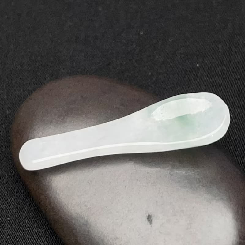 冰種飄綠花翡翠湯匙吊飾 | 天然緬甸翡翠A貨 | 送禮