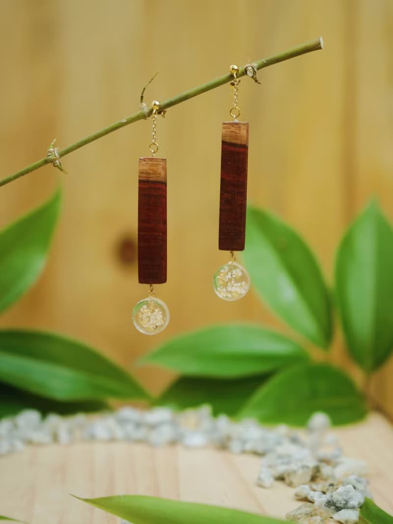 Rivulet 山月手工原創優雅木製碎花長款耳飾