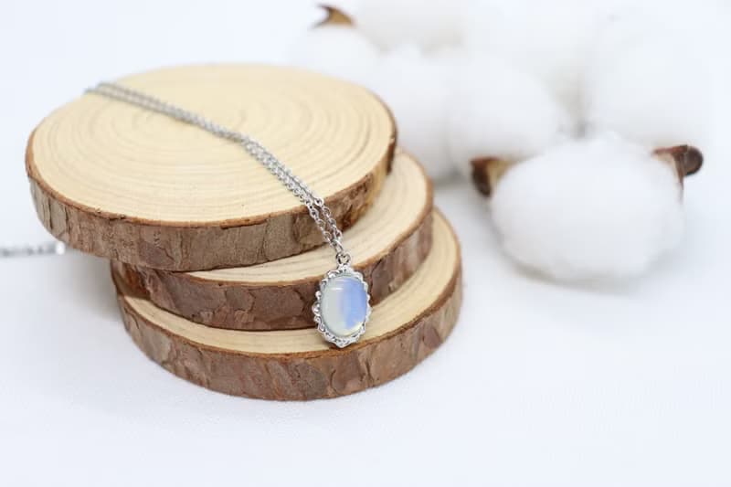Surgical Steel) Vintage Style Oval Birthstone Necklace Petite Birthstone Pendant