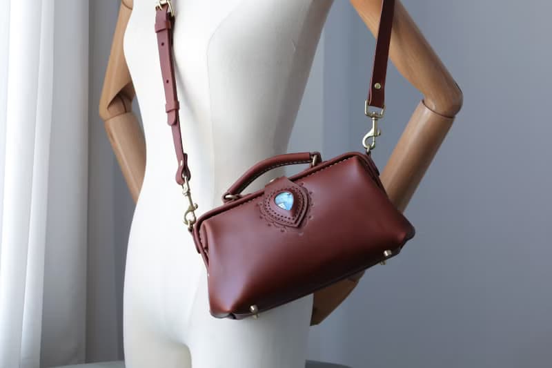 天使之眼 复古横版医生包斜挎包 手提口金包 巧克力色