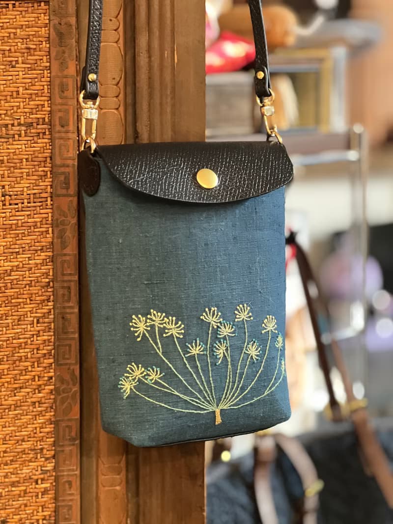 手工刺繡小茴香手袋