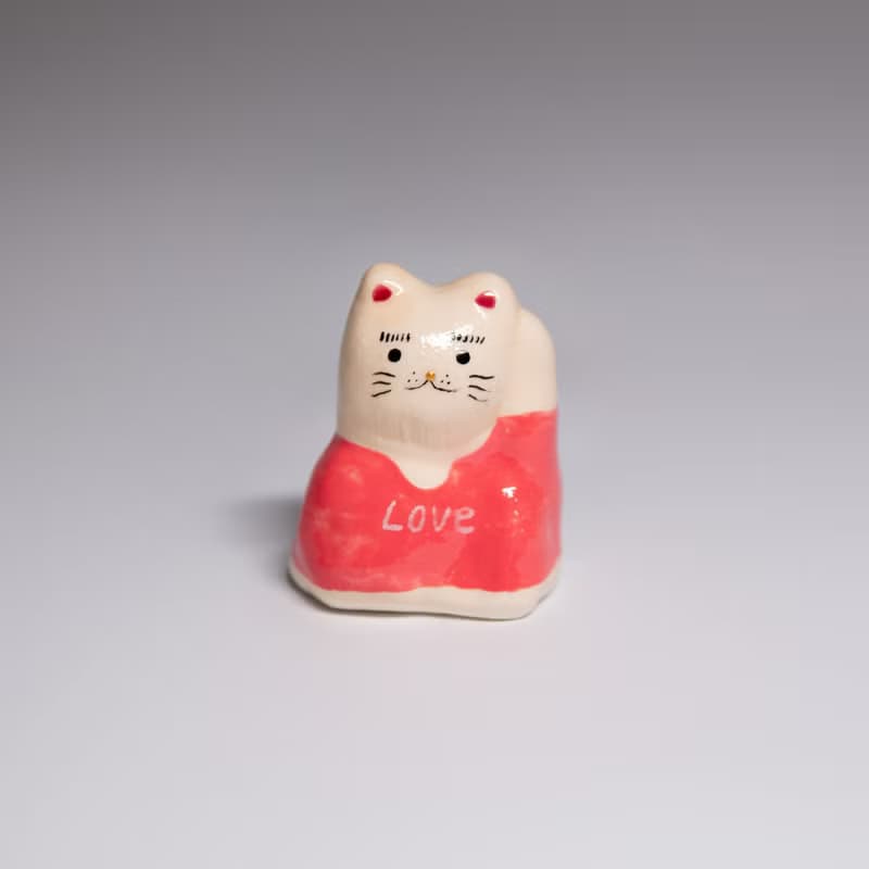 街頭開運招財貓-T恤貓-LOVE