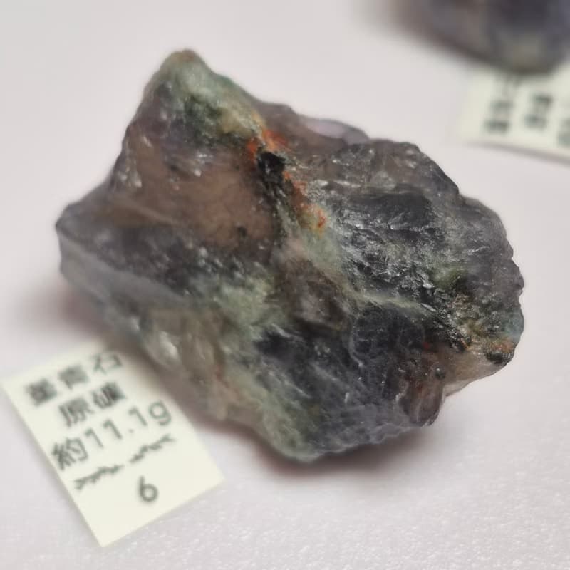 •小小的期待• 堇青石原礦 可作礦標/擴香石
