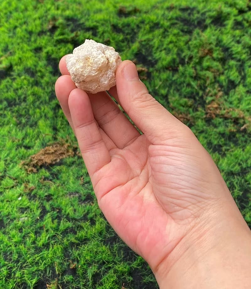 能量擺飾-瑪瑙可愛白晶洞開口笑 招財 療癒 開運 原礦 快速出貨