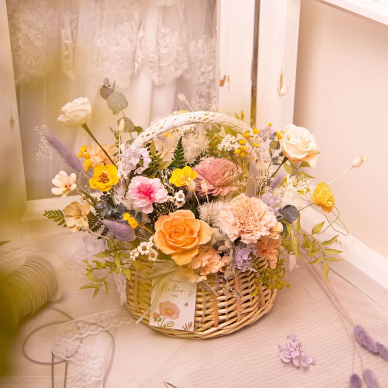 【春夏浪漫】韓式花籃 母親節花束 永生花 乾燥花  / 康乃馨花束
