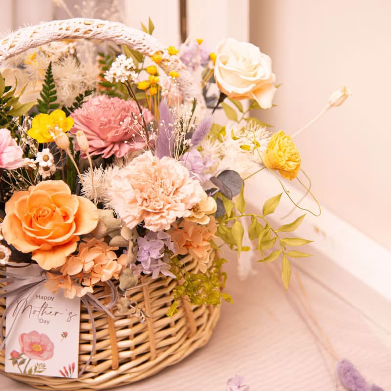 【春夏浪漫】韓式花籃 母親節花束 永生花 乾燥花  / 康乃馨花束