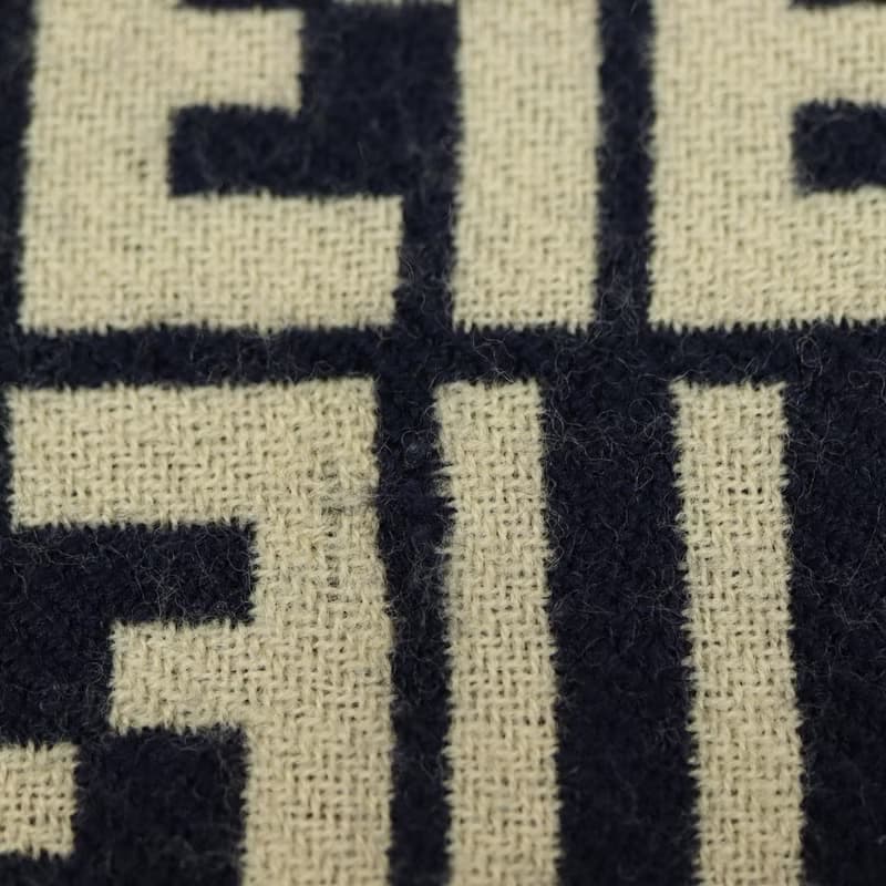 Fendi FF ネイビーアイボリー ウールスカーフ - 01042