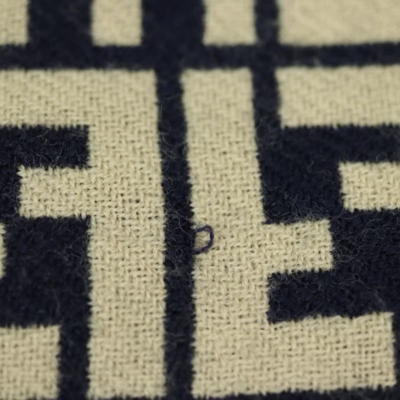 Fendi FF ネイビーアイボリー ウールスカーフ - 01042