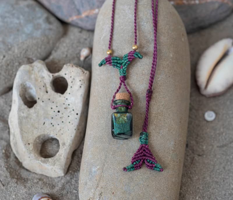 Sirene potion necklace, mermaid amulet, spell bottle necklace