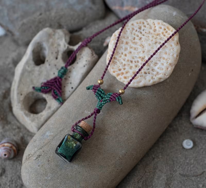 Sirene potion necklace, mermaid amulet, spell bottle necklace