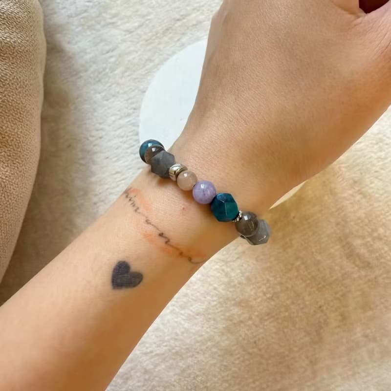 平靜心靈雨彩石彈性手鍊