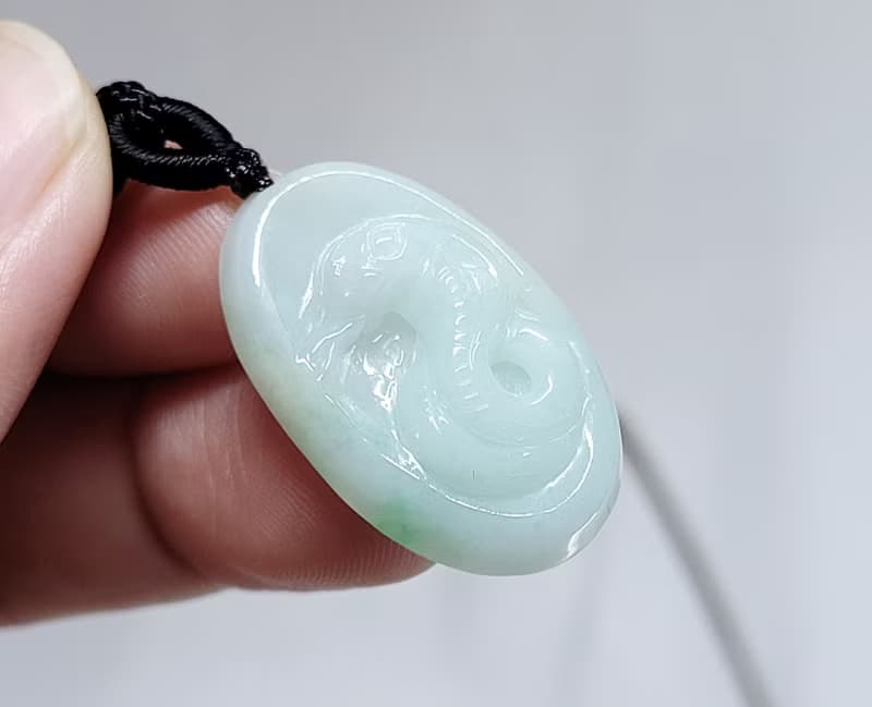 【親翠】天然翡翠 清爽果綠飄綠花小蛇牌項鍊 送禮首選 生肖蛇