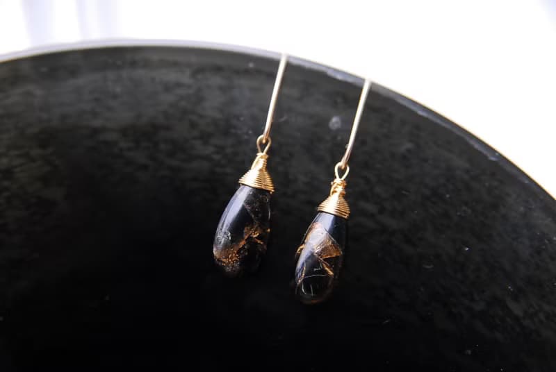 コッパーオブディシアンのマーキスフックピアス　１４kgf