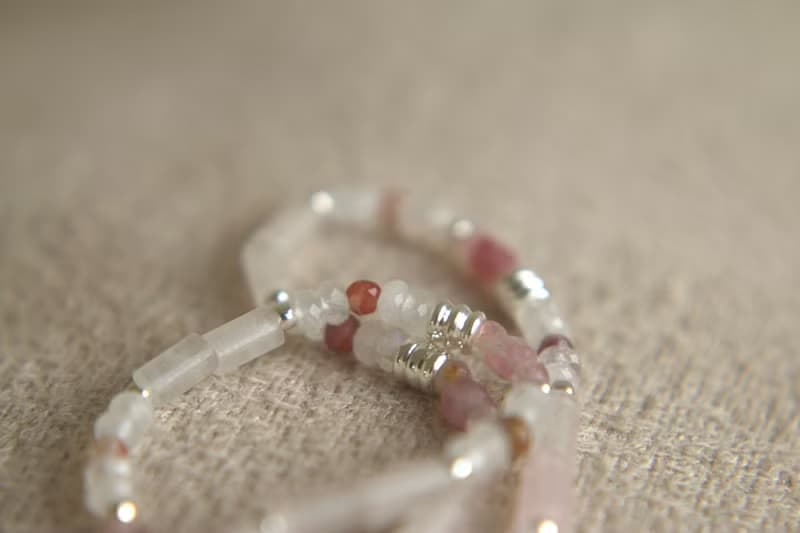 彈性 手環 紅寶石 月光石 天然石 - 惡作劇 -