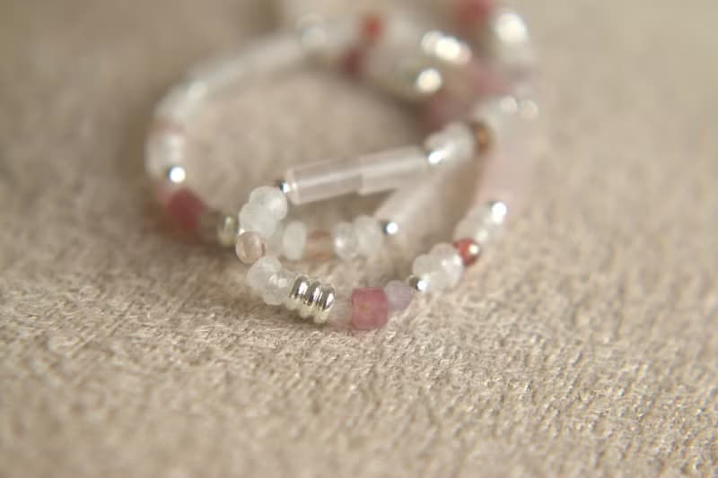 彈性 手環 紅寶石 月光石 天然石 - 惡作劇 -