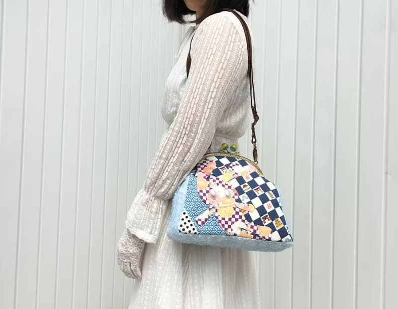 吻鎖口金包包 斜背包 側背包 單肩包 兔子在格紋裡