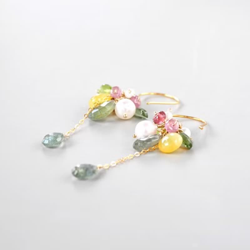 モスアクアマリンのbouquetピアス