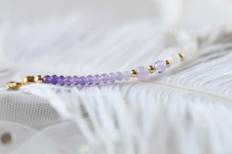 初見。紫水晶 紫玉 白月亮石 月亮石 14K包金 天然石水晶 手鍊