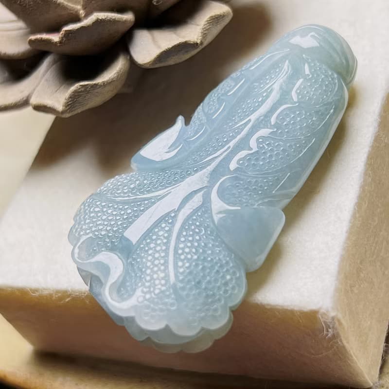 【擺財】淡藍翡翠巧雕白菜 | 天然緬甸玉A貨翡翠 | 送禮