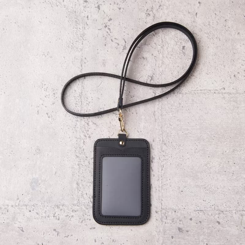 直式證件夾 ID Card Holder / 黑色 Black / 免費刻字