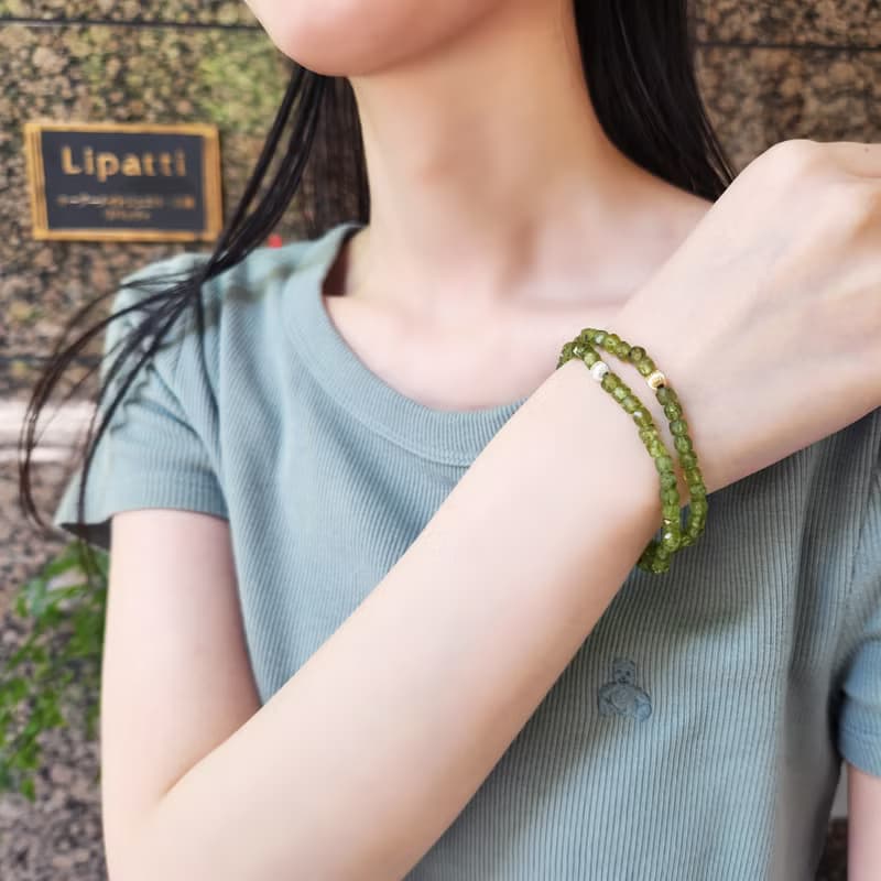 ペリドットの一連ブレスレット　翠色 すいしょく