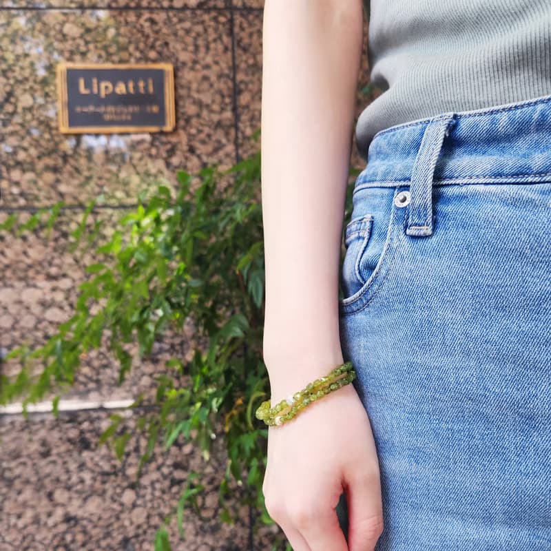 ペリドットの一連ブレスレット　翠色 すいしょく