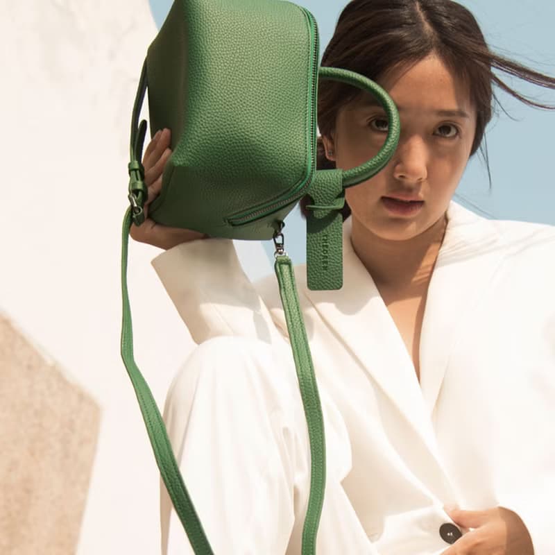 Cubic Cross Body Bag 皮革斜背/手提小方包 - green color