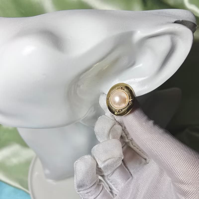 【西洋古董飾品】柔美 長橢圓珍珠感皇室金邊鑲嵌裝飾 耳環 耳夾
