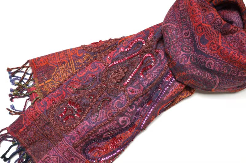 【精品禮盒】喀什米爾水煮羊毛手工刺繡圍巾披肩紫橘紅色彩條釘珠