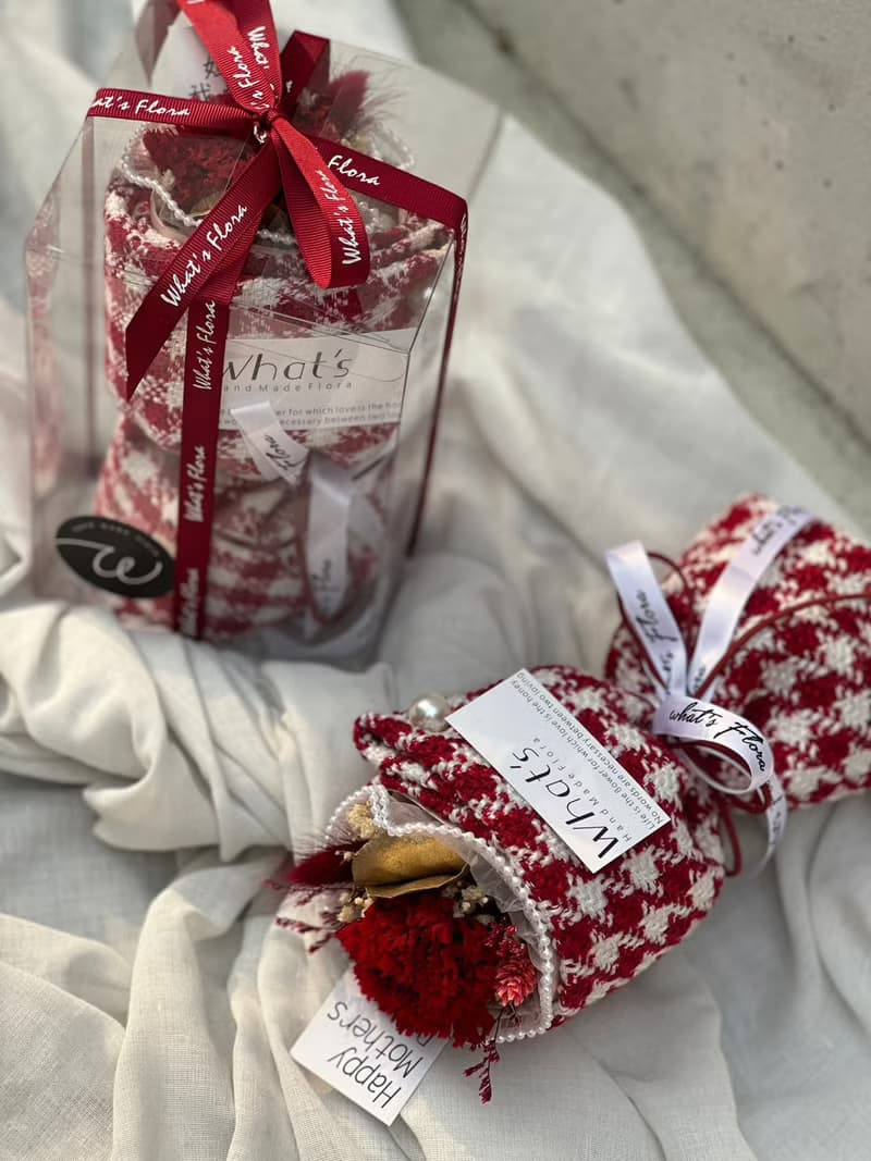 2023 母親節花束 康乃馨俄羅斯花束  母親節新款