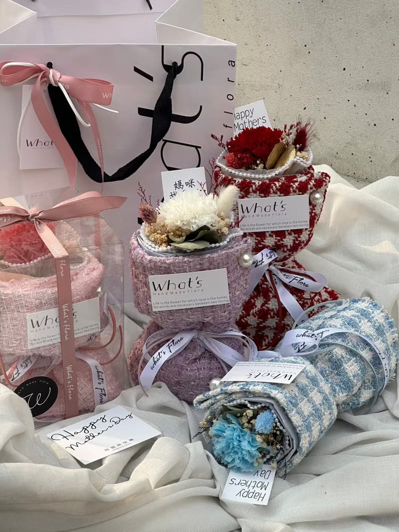 2023 母親節花束 康乃馨俄羅斯花束  母親節新款