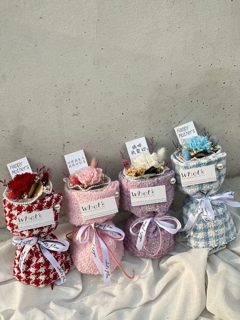 2023 母親節花束 康乃馨俄羅斯花束  母親節新款