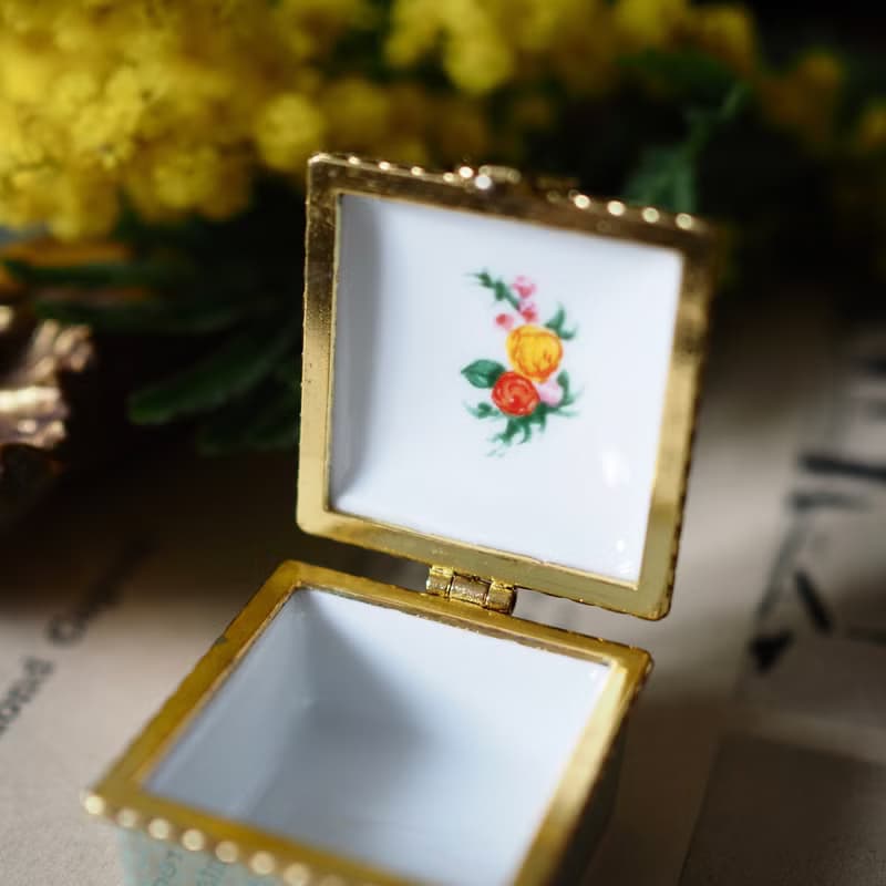 復古 西班牙 Del Prado 湖水綠花卉 方形小瓷盒  / 飾物盒