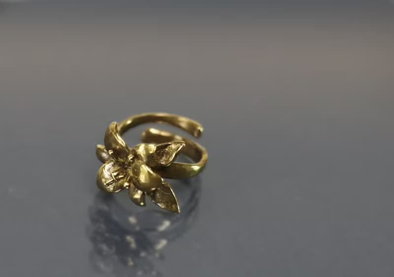 花系列-百合花開口黃銅戒