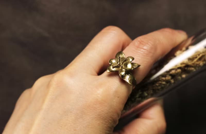 花系列-百合花開口黃銅戒