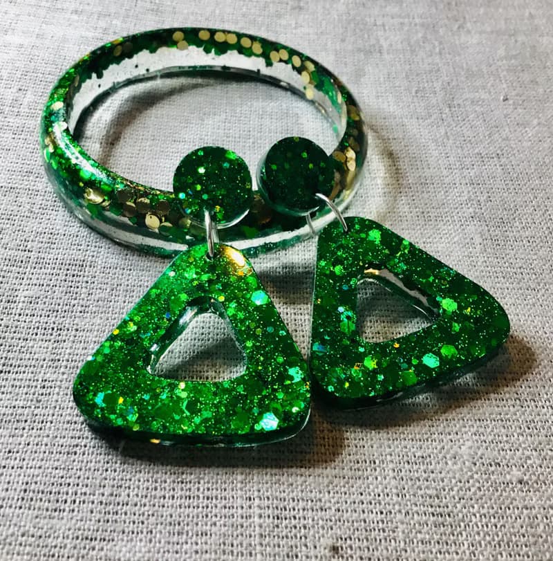 Green glitter jewelry set,resin bangle and long drop earrings