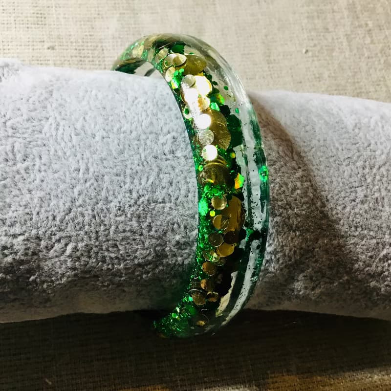Green glitter jewelry set,resin bangle and long drop earrings
