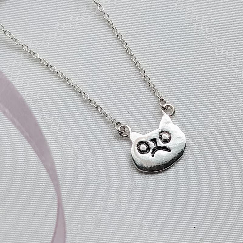 【限量絕版品】毛孩子系 -貓貓不高興- 貓咪表情項鍊 寵物飾品