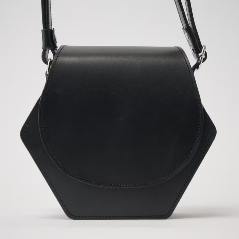 【leather shoulder hexa black】レザー/ショルダーバッグ/ハンドバッグ/六角形