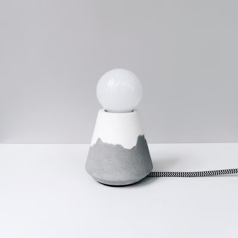 SUNRISE 日出 | 山峰雪景水泥桌燈・夜燈 (附LED變光燈泡)