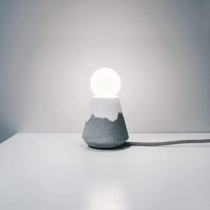 SUNRISE 日出 | 山峰雪景水泥桌燈・夜燈 (附LED變光燈泡)